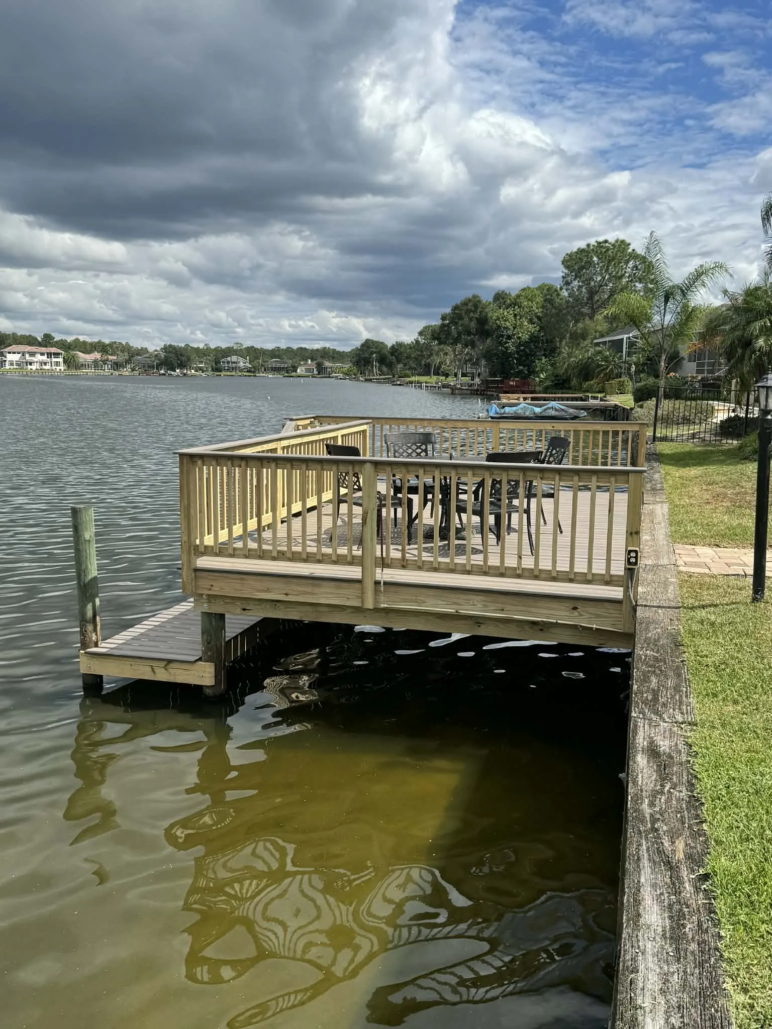 Riverview deck builders - lake dock seating area